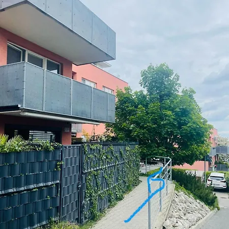 Koliba Hilltop With Private Parking Appartement Bratislava
