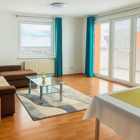 Апартаменты Koliba Hilltop With Private Parking *